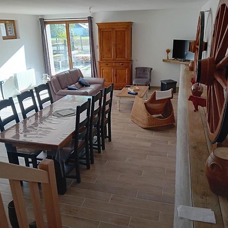 Gite Ferme Du Marronnier Derchigny Bagian luar foto