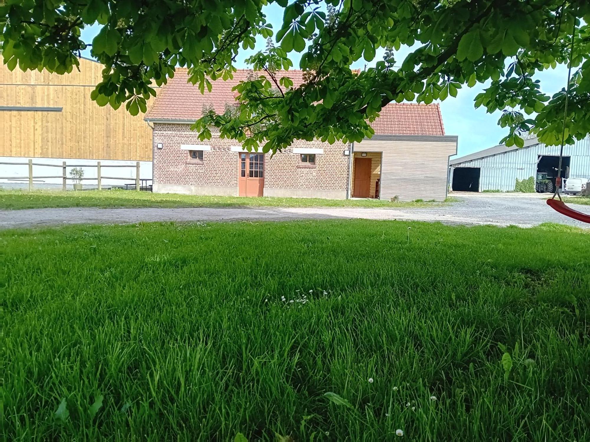 Gite Ferme Du Marronnier Derchigny Bagian luar foto